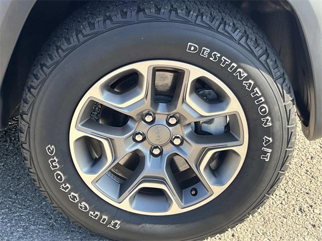 used 2020 Jeep Cherokee car, priced at $22,488
