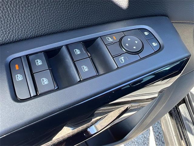 new 2025 Nissan Pathfinder car, priced at $40,406