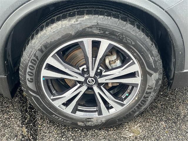used 2019 Nissan Rogue car, priced at $19,988