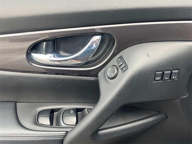 used 2019 Nissan Rogue car, priced at $19,988