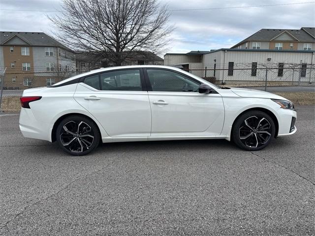 new 2025 Nissan Altima car, priced at $31,500