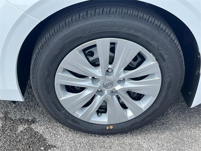 new 2025 Nissan Sentra car, priced at $21,112