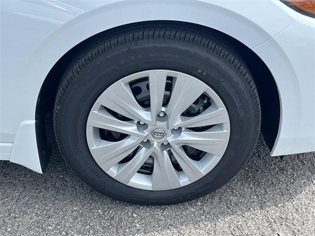 new 2025 Nissan Sentra car, priced at $21,112
