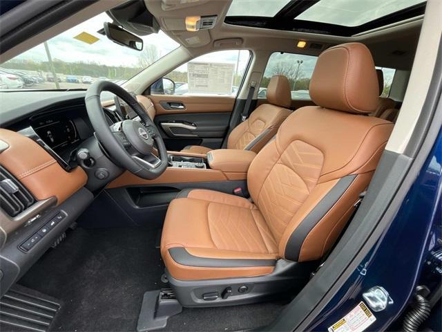 new 2025 Nissan Pathfinder car, priced at $48,206