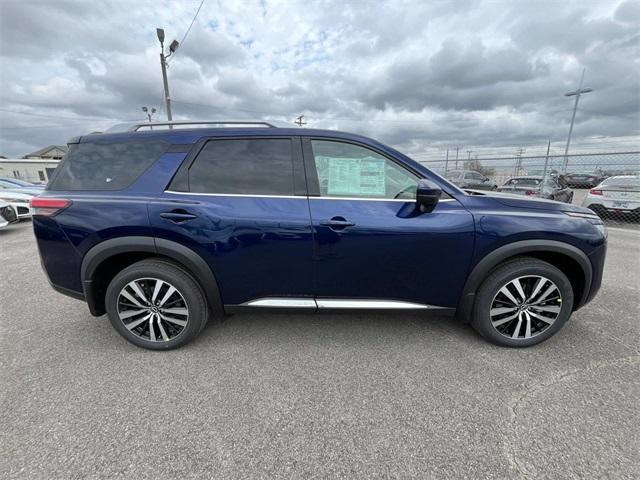 new 2025 Nissan Pathfinder car, priced at $48,206