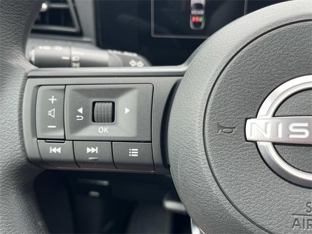 new 2025 Nissan Kicks car, priced at $28,850
