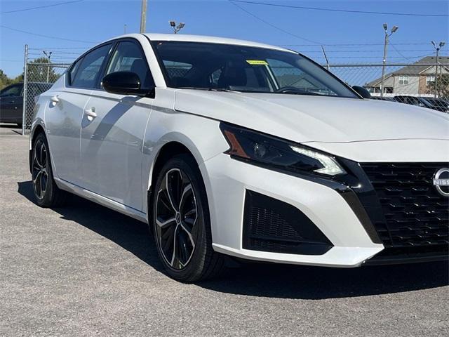 new 2025 Nissan Altima car, priced at $31,202