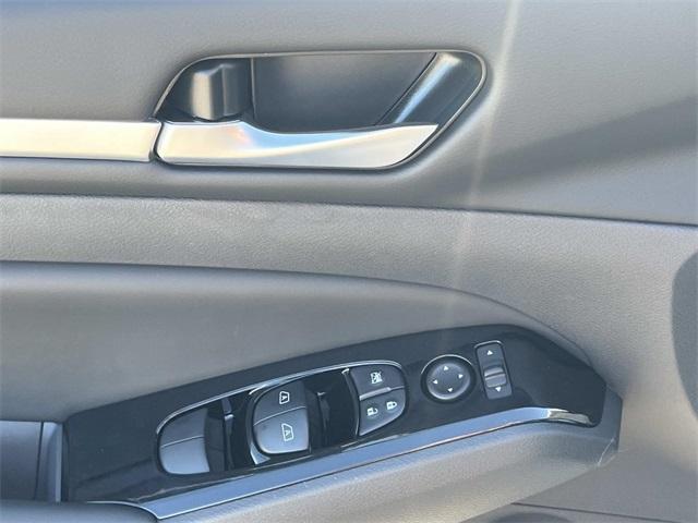 new 2025 Nissan Altima car, priced at $31,202