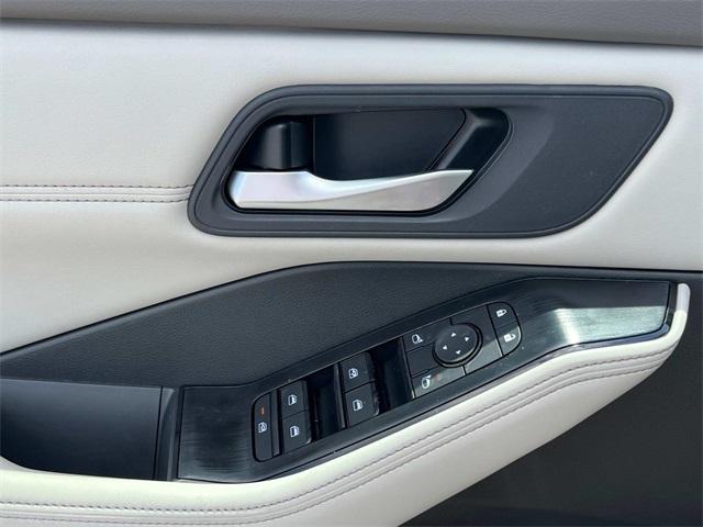 new 2025 Nissan Rogue car, priced at $30,303