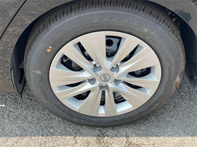 new 2025 Nissan Sentra car, priced at $21,112