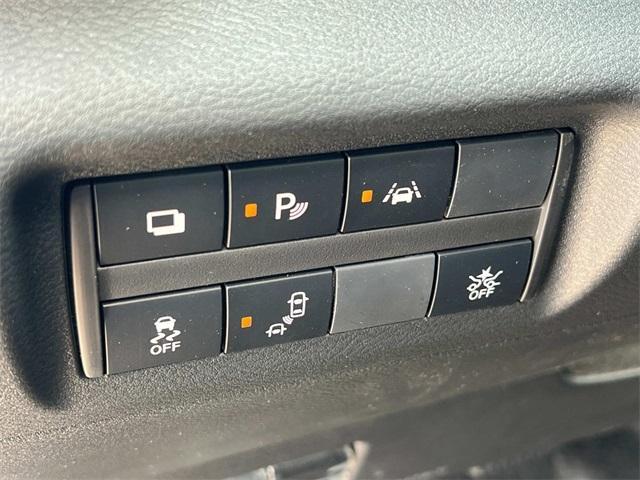 new 2025 Nissan Kicks Play car, priced at $23,760