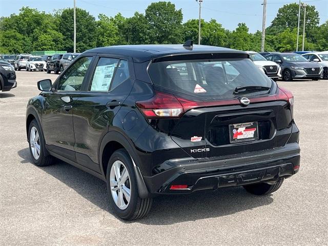 new 2025 Nissan Kicks Play car, priced at $23,760