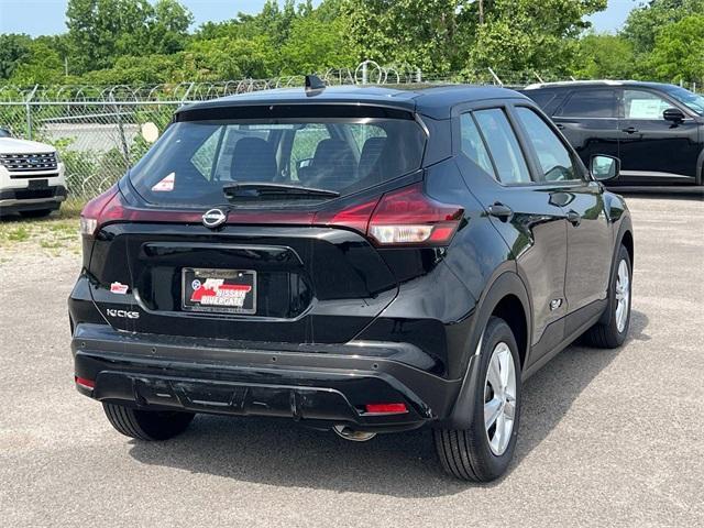new 2025 Nissan Kicks Play car, priced at $23,760