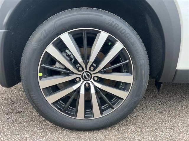 new 2025 Nissan Pathfinder car, priced at $49,346