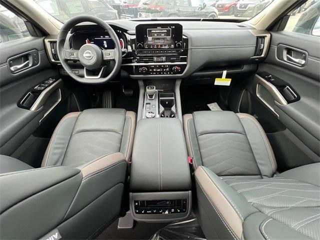 new 2025 Nissan Pathfinder car, priced at $49,346
