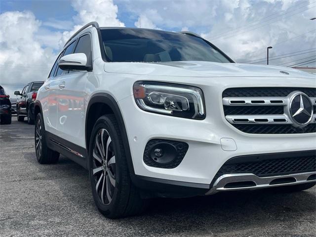 used 2021 Mercedes-Benz GLB 250 car, priced at $26,899