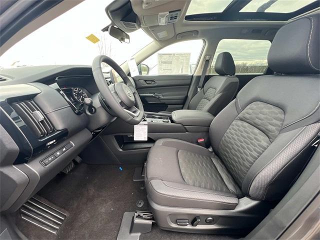new 2025 Nissan Pathfinder car, priced at $42,237