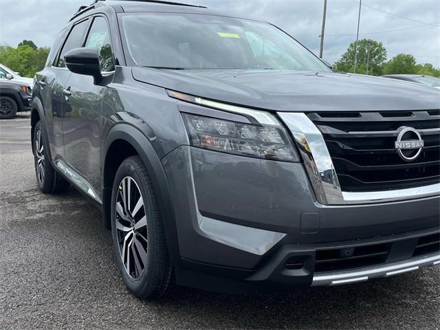 new 2025 Nissan Pathfinder car, priced at $49,946