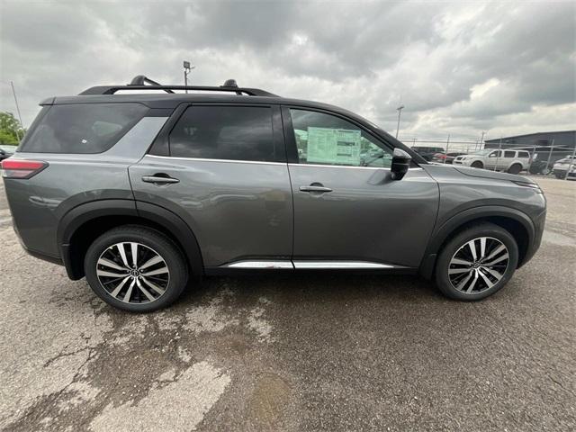 new 2025 Nissan Pathfinder car, priced at $49,946