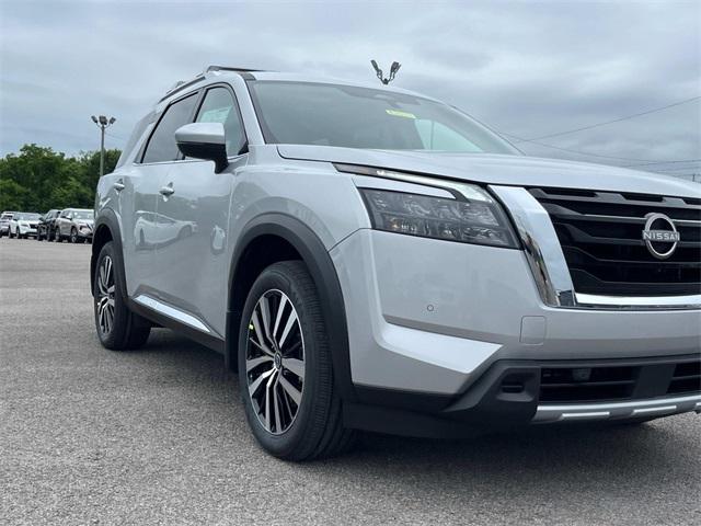 new 2025 Nissan Pathfinder car, priced at $49,454