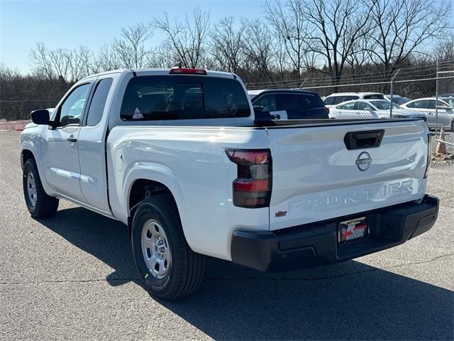new 2025 Nissan Frontier car, priced at $32,815