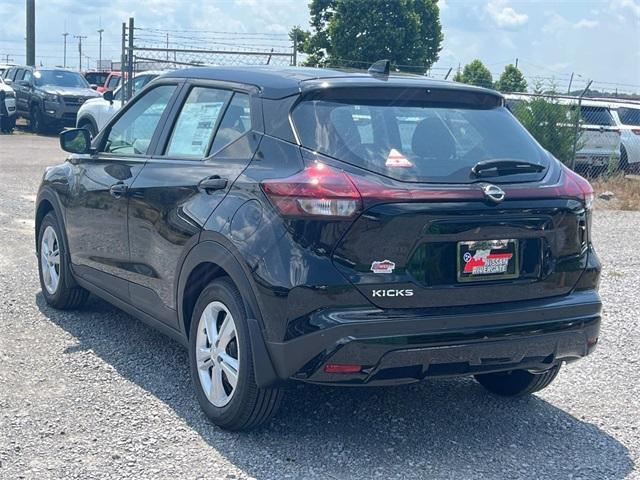 new 2025 Nissan Kicks Play car, priced at $21,949
