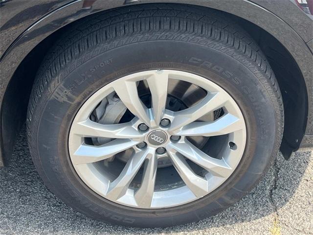 used 2018 Audi Q7 car, priced at $19,899