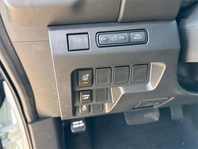 new 2025 Nissan Frontier car, priced at $36,453