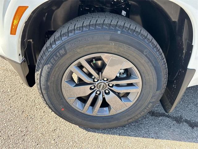 new 2025 Nissan Frontier car, priced at $36,453