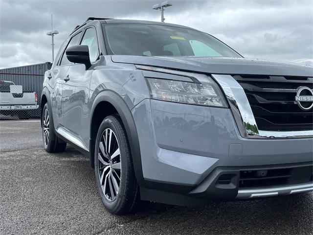 new 2025 Nissan Pathfinder car, priced at $48,431
