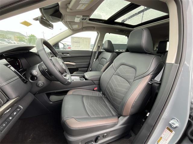 new 2025 Nissan Pathfinder car, priced at $48,431