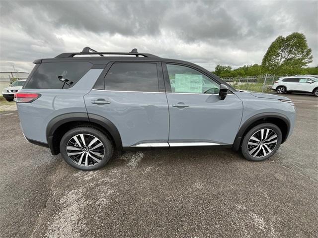 new 2025 Nissan Pathfinder car, priced at $48,431