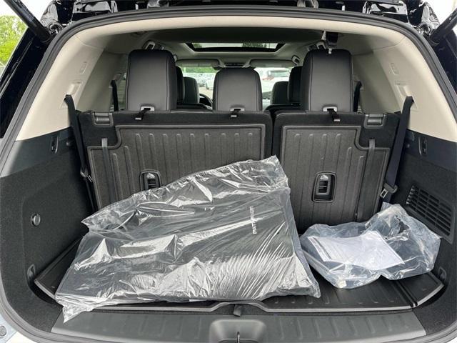 new 2025 Nissan Pathfinder car, priced at $48,431