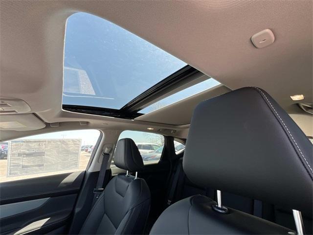 new 2025 Nissan Murano car, priced at $45,171