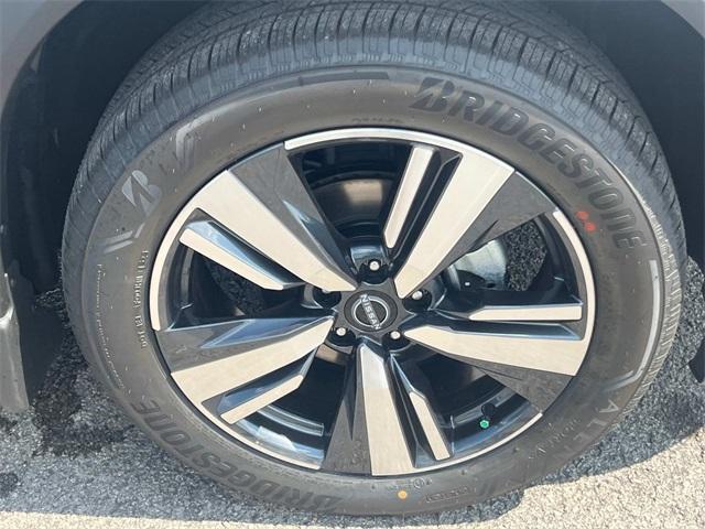 new 2025 Nissan Rogue car, priced at $38,126