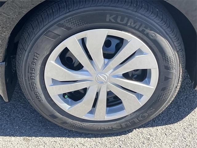 new 2025 Nissan Versa car, priced at $19,506