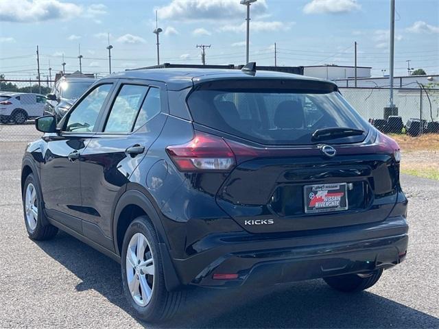 new 2025 Nissan Kicks Play car, priced at $21,949