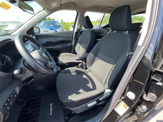 new 2025 Nissan Kicks Play car, priced at $21,949