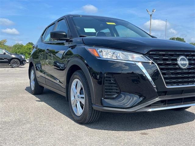 new 2025 Nissan Kicks Play car, priced at $21,949