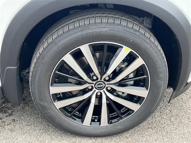 new 2025 Nissan Pathfinder car, priced at $50,348