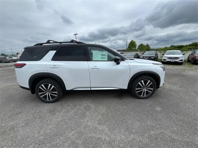 new 2025 Nissan Pathfinder car, priced at $50,348