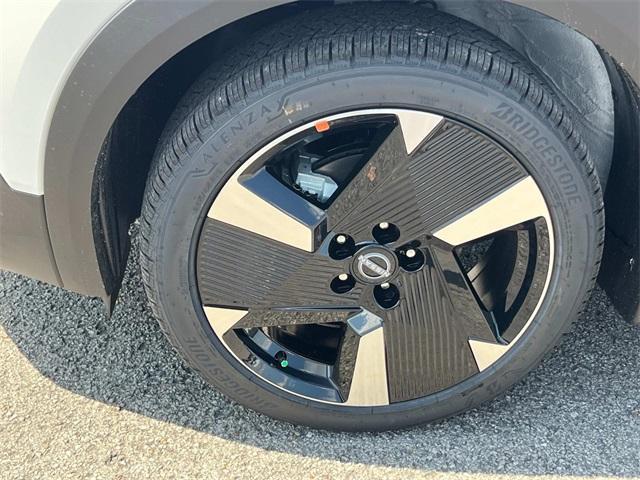 new 2025 Nissan Kicks car, priced at $29,972