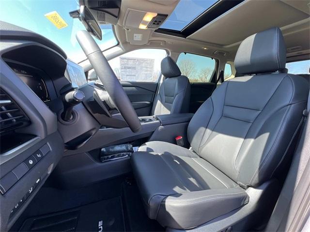 new 2025 Nissan Rogue car, priced at $38,664