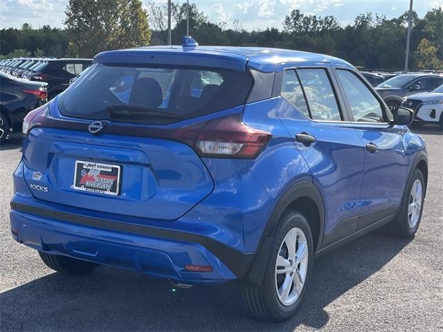 new 2025 Nissan Kicks Play car, priced at $22,040
