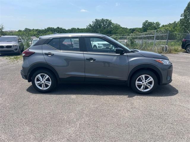 new 2025 Nissan Kicks Play car, priced at $23,760