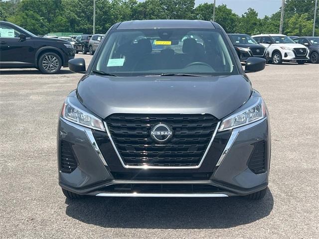 new 2025 Nissan Kicks Play car, priced at $23,760