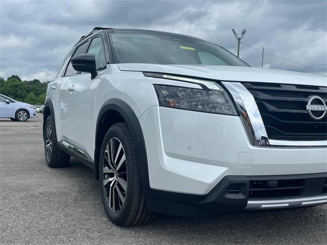 new 2025 Nissan Pathfinder car, priced at $49,856