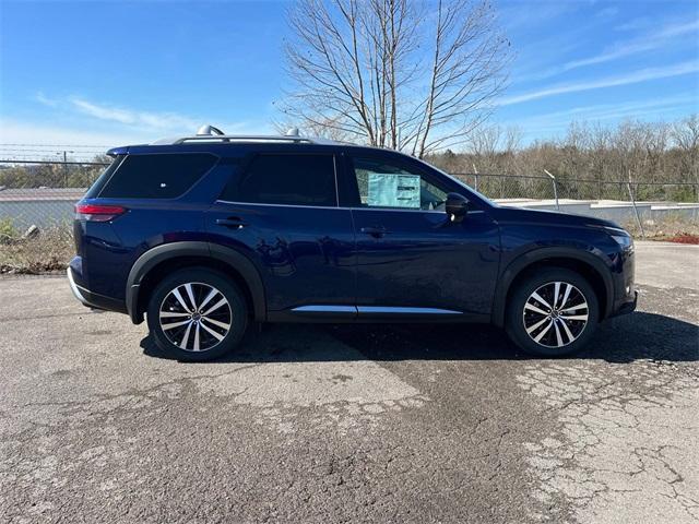 new 2025 Nissan Pathfinder car, priced at $48,580