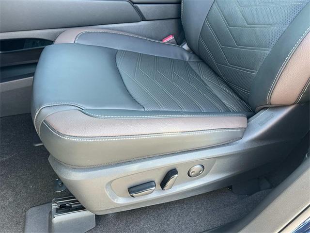 new 2025 Nissan Pathfinder car, priced at $48,580