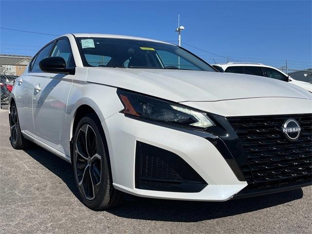 new 2025 Nissan Altima car, priced at $34,190